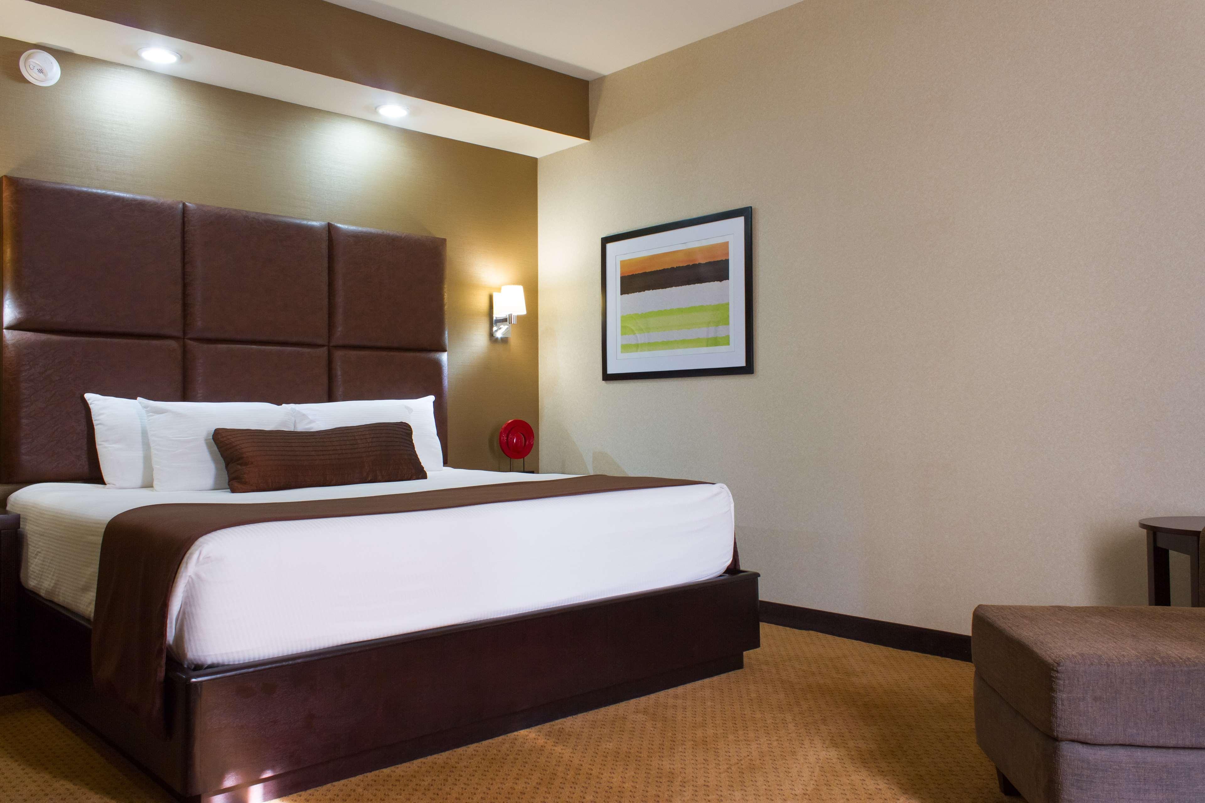 Best Western Premier Monterrey Aeropuerto Apodaca Exteriér fotografie A typical room at the hotel