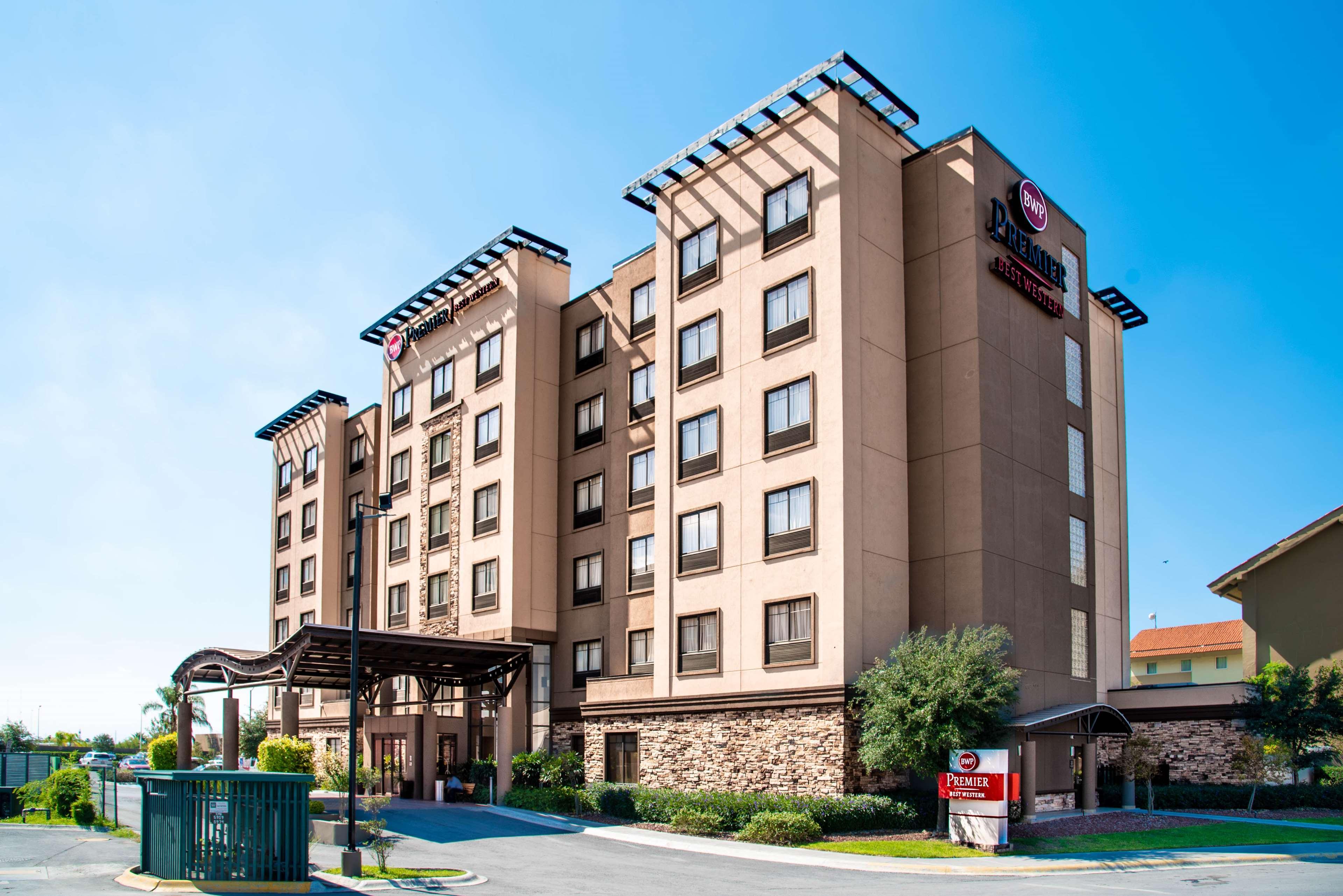 Best Western Premier Monterrey Aeropuerto Apodaca Exteriér fotografie Hampton Inn & Suites San Antonio