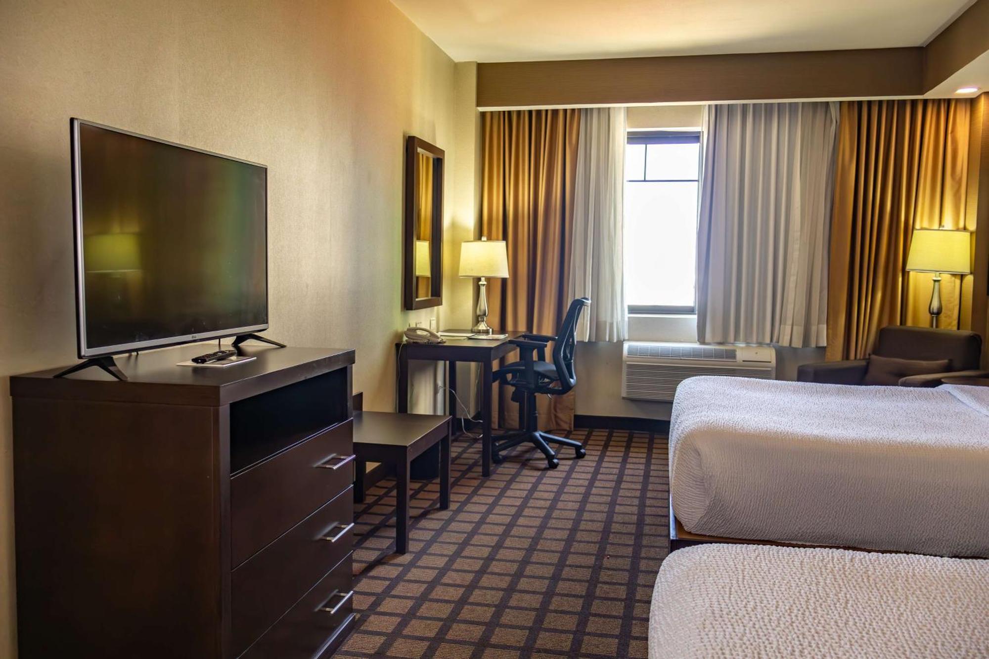 Best Western Premier Monterrey Aeropuerto Apodaca Exteriér fotografie A typical room at the Hilton Garden Inn